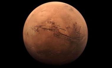 Mars'ın güney kutbunda yer altında tuzlu su gölünün yanı sıra göletler bulunuyor olabilir