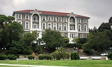 Boğaziçi Üniversitesi öğretim üyeleri: Üniversitemizin demokratik değerlerini açıkça ihlal eden bu uygulamayı kabul etmiyoruz