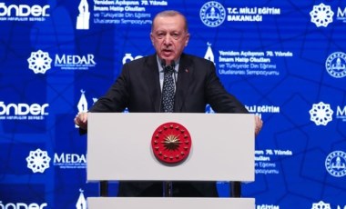 Erdoğan, 'İmam Hatip Okulları Sempozyumu'nda: Dinsiz, ucube nesiller isteyenler...