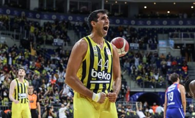 Fenerbahçe Beko, Anadolu Efes'i farklı geçti