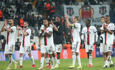 Beşiktaş taraftarları yenilginin ardından hem tepki hem destek gösterdi