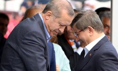 Özdağ, Erdoğan'ın Davutoğlu davetini yorumladı