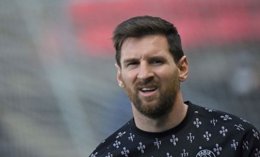 Messi, PSG'ye transferini eleştirenlere cevap verdi