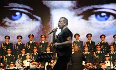 Rus Kızılordu Korosu ve Haluk Levent Fethiye'de konser verdi