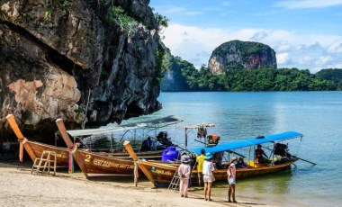 Covid: Tayland 18 ay sonra 60'tan fazla ülkeden aşılı turistlere kapılarını açtı