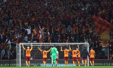 Galatasaray 3 oyuncusu ile sözleşme uzatıldığını duyurdu