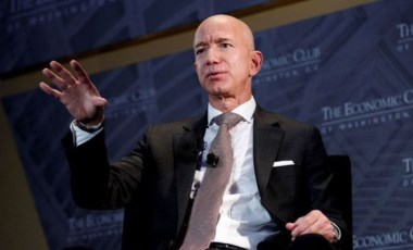 Jeff Bezos: Gelecekte insanlar uzayda 'yüzer' kolonilerde doğacak