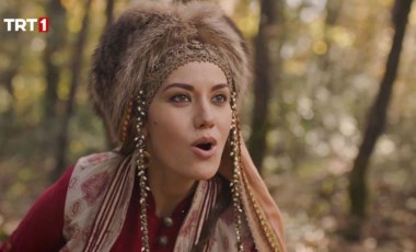 Fahriye Evcen'in 'uluduğu' sahne, sosyal medyada gündem oldu