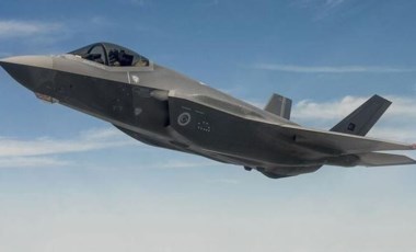 İngiliz F-35 savaş uçağı Akdeniz'de düştü