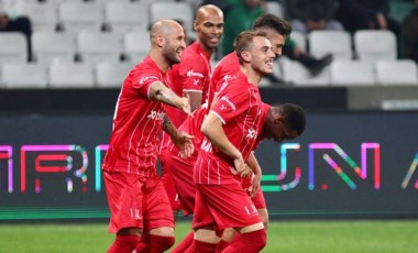 Antalyaspor'da ilk deplasman galibiyeti sevinci