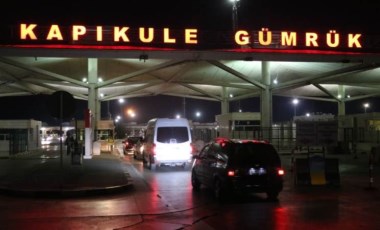 Edirne'ye alışverişe gelen Bulgarlar geri dönüşte Kapıkule'de yoğunluk oluşturdu