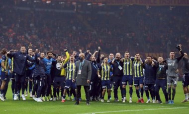 Fenerbahçe'de kötü hava Galatasaray galibiyetiyle dağıldı