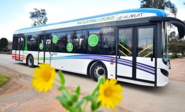 İzmir’e 100 elektrikli otobüs ve 55 midibüs daha geliyor