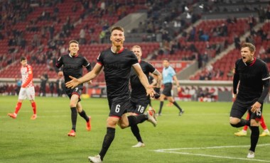 Salih Özcan, attığı golle takımı FC Köln'ü kurtardı