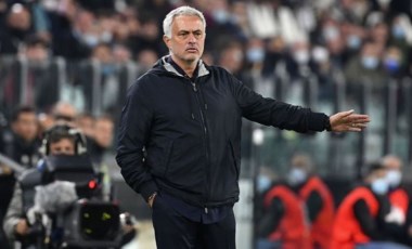 Romalı yıldız adayı golleri attı, Mourinho'dan ayakkabıyı aldı