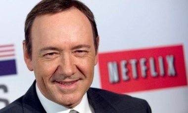 Kevin Spacey, House of Cards'ın yapım şirketine 30 milyon dolar ödeyecek