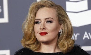 Adele 30 adlı albümüyle satış rekoru kırdı