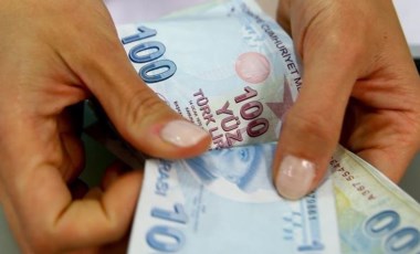 Hazine  4,5 milyar lira borçlandı