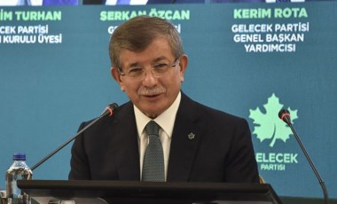 Davutoğlu: TCMB ve BDDK yönetimleri derhal görevden alınmalıdır