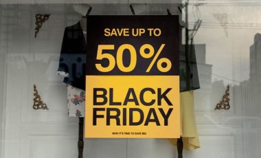 'Black Friday' indirimlerinde ne kadar para harcandığı belli oldu