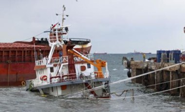 Kartal'da bir gemi fırtına nedeniyle battı