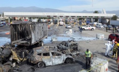 Meksika'da feci kaza: 19 kişi yaşamını yitirdi