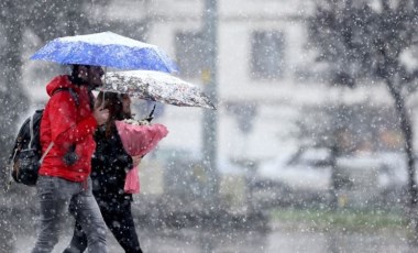 Meteoroloji'den Türkiye geneli için kuvvetli sağanak, fırtına ve kar uyarısı!