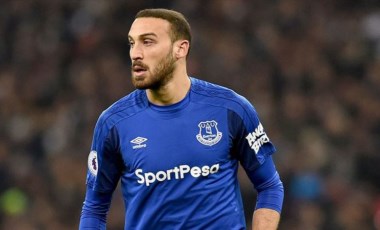 Cenk Tosun'un menajerinden transfer açıklaması geldi