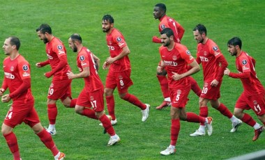 Ümraniyespor, Bursaspor'u 4 golle yıktı