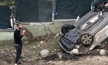 Kaza yapan polis, annesini görüntülü arayıp teselli etti