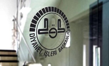 'T.C' tartışmaları: Diyanet'i zora sokacak tabela ortaya çıktı