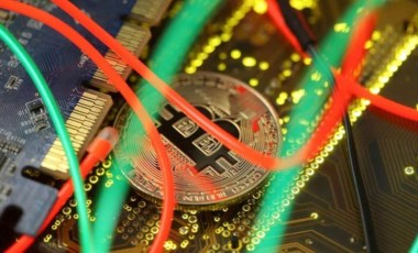 Son Dakika | Bitcoin güne kritik düşüşle başladı (18 Aralık 2021)