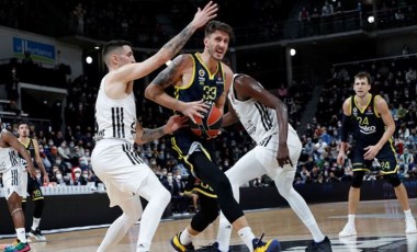 De Colo'nun elinde kırık, Vesely'nin ayağında bağ yaralanması tespit edildi