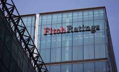 Fitch, Türkiye'nin kredi notu görünümünü ‘negatif’e düşürdü