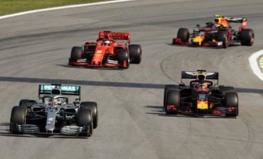 Formula 1 Suudi Arabistan Grand Prix'sinde pole pozisyonu Hamilton'ın