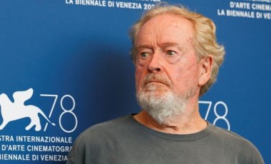 Ünlü yönetmen Ridley Scott filmini yorumlayan gazeteciye küfür etti