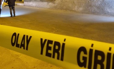 Adana'da aralarında tartışma çıkan kadınla erkek arkadaşı birbirlerini bıçakladı