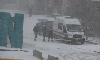 Meteoroloji uyarmıştı: Beklenen kar yağışı Erzurum’da başladı