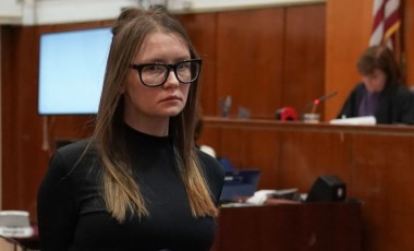 Anna Sorokin: New York sosyetesini kandıran sahte mirasçı cezaevinden tahliye edildi