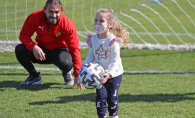 Göztepe antrenmanına Ayda bebek sürprizi