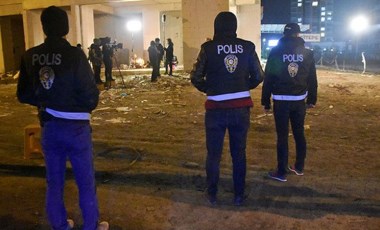 Dizinin çatışma sahnesini silahlı kavga sanıp, polise ihbarda bulundular