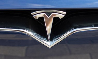 Çip krizi Tesla’yı vurdu: Üretime ara verildi