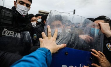 Gazetecilere yönelik polis şiddetine tepki ve kınama