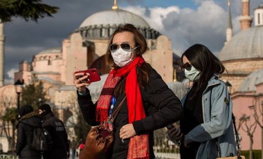 Turizmciler Türkiye’de kullanılan Sinovac aşısının AB’deki akredite sürecini izliyor