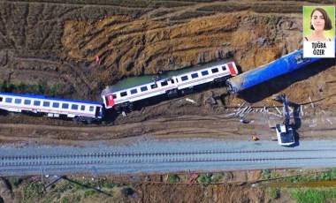 Yüceer, Çorlu’da 25 canın yaşamını yitirdiği kazanın duruşmasından görüntü paylaşmakla suçlanıyor