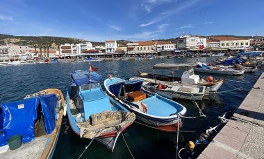 Foça'da kaçak av tepki: Balıklar büyümeden yakalanıyor