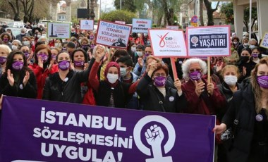 İzmir, Kuşadası, Didim: Kadınlardan İstanbul Sözleşmesi protestosu