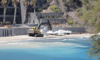 Bodrum kıyılarına bu kez de borik asit döküldü