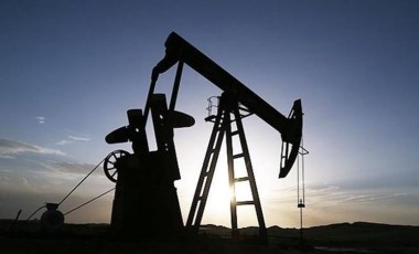 OPEC+ petrol arz kısıtlamalarının çoğunu Nisan'a kadar uzattı, Suudi Arabistan ise ilave arz kısıtlaması yaptı