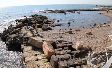 Deniz çekildi, antik liman ortaya çıktı